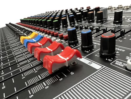 SVS Audiotechnik mixers AM-16 Микшерный пульт аналоговый, 16-канальный